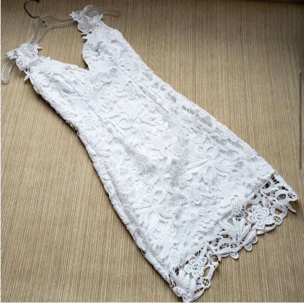 Uno, Dos, Lace White Lace Bodycon Dress - Picture 2 of 5